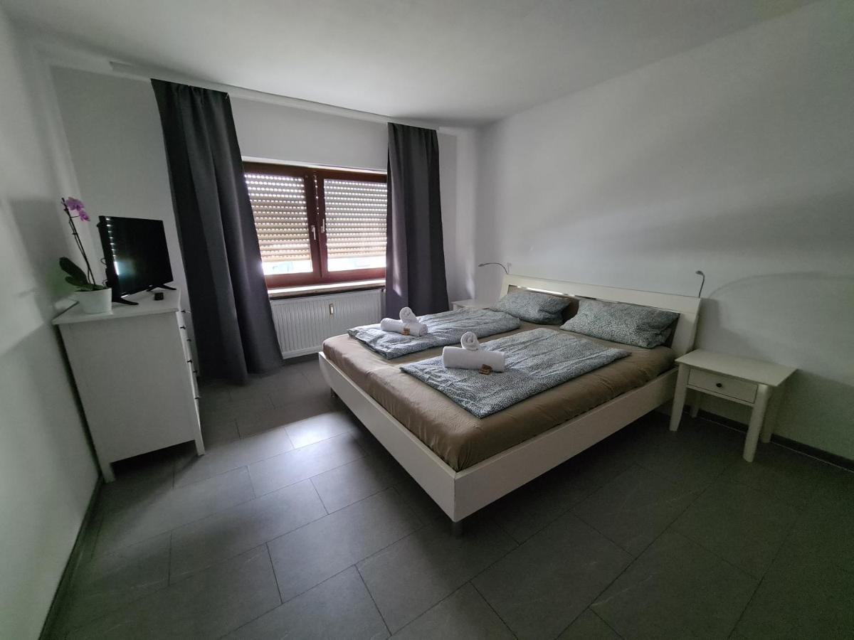 Ferienwohnung Schwetzingen Esterno foto